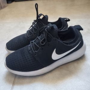 Nike Roshe Two Sneaker